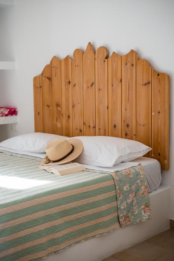 Marias Rooms イオス島 チョーラ エクステリア 写真